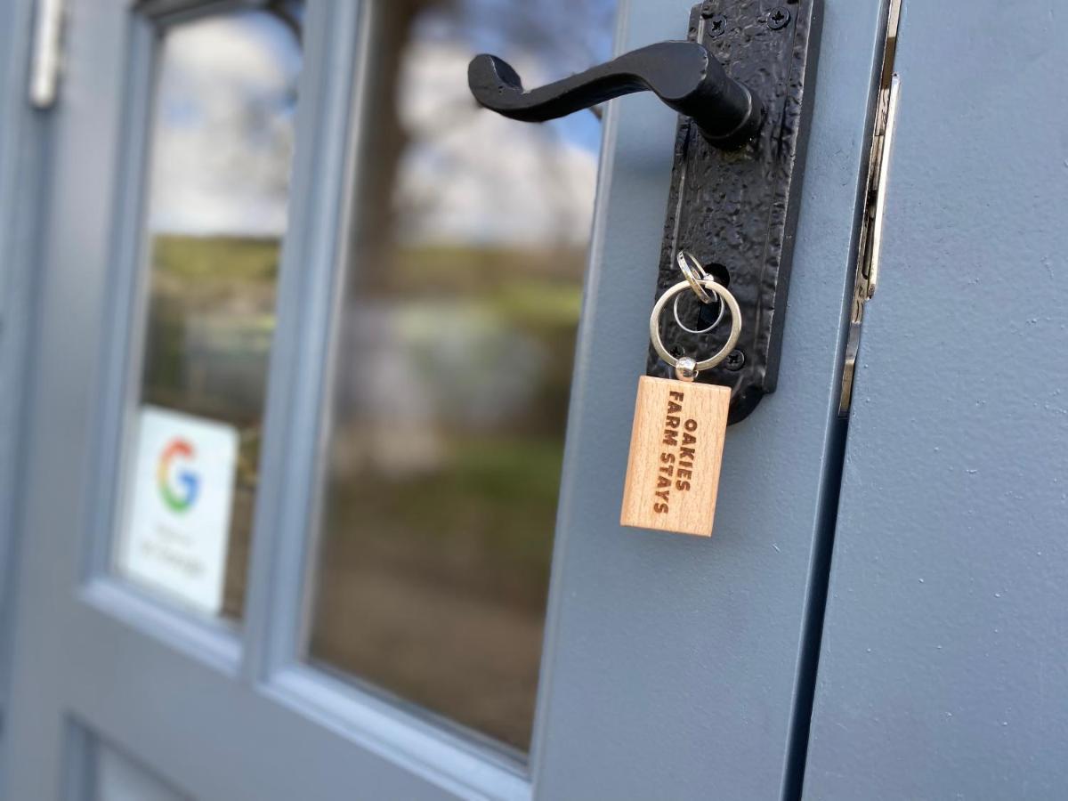 Oakies Farm Stays Llandovery Esterno foto