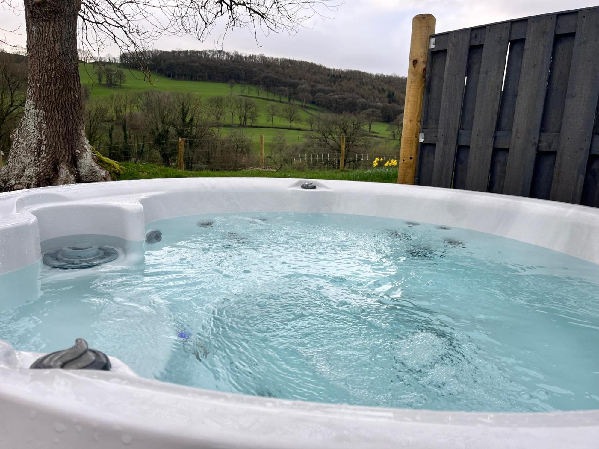 Oakies Farm Stays Llandovery Esterno foto