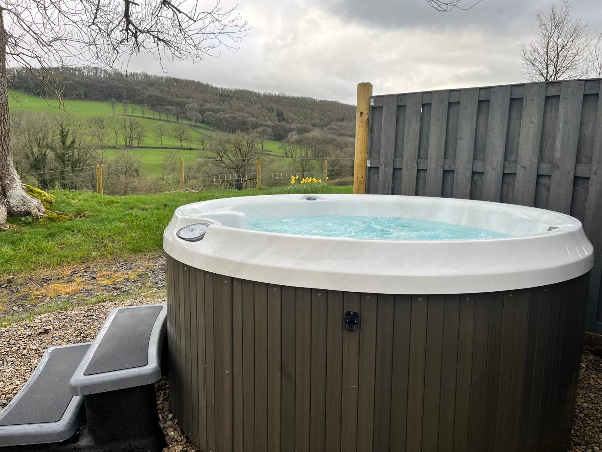Oakies Farm Stays Llandovery Esterno foto